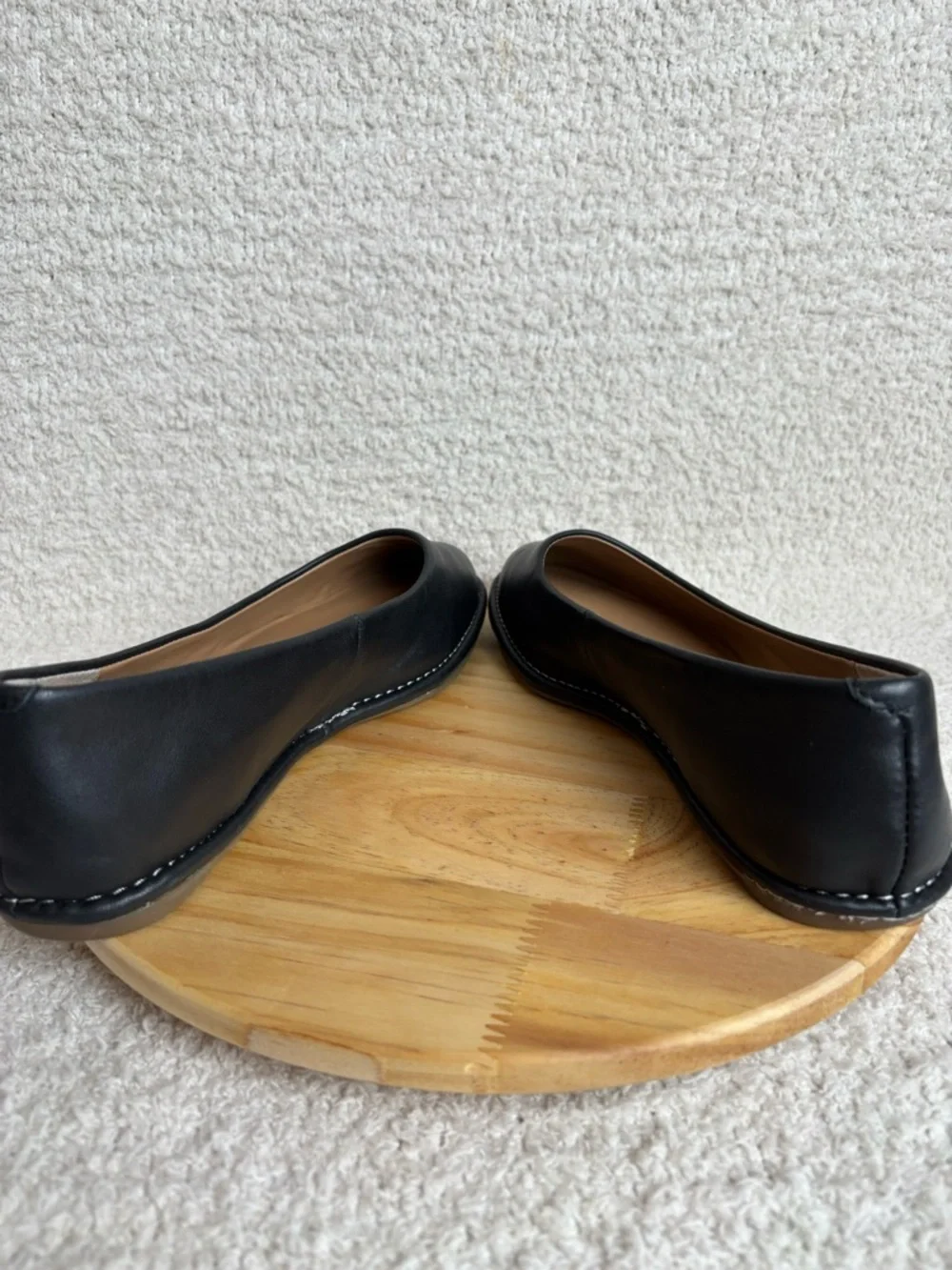 Adam Tucker Shoes Womens 7.5M Darby Slip On Leather Padded Minimalist in Black